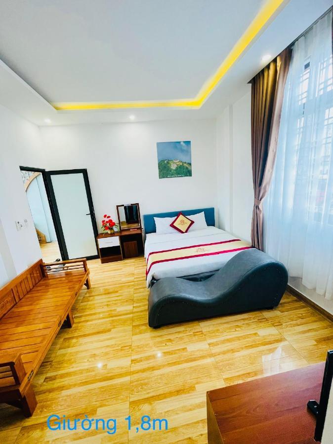 Sapphire Hotel Hue Exterior photo