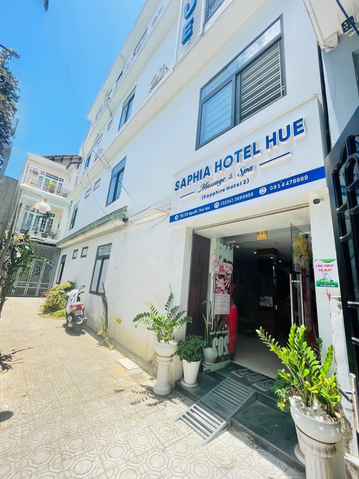 Sapphire Hotel Hue Exterior photo